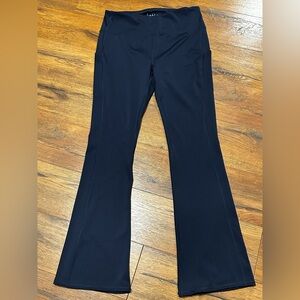 Nicole Miller Sport Women’s XL, Navy Blue Yoga Pants, Pockets, Flare, Spandex